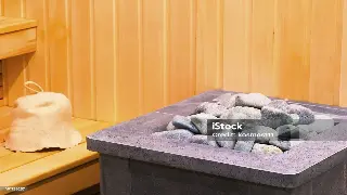 长沙桑拿按摩业技术革新：智能体验与健康新趋势 封面